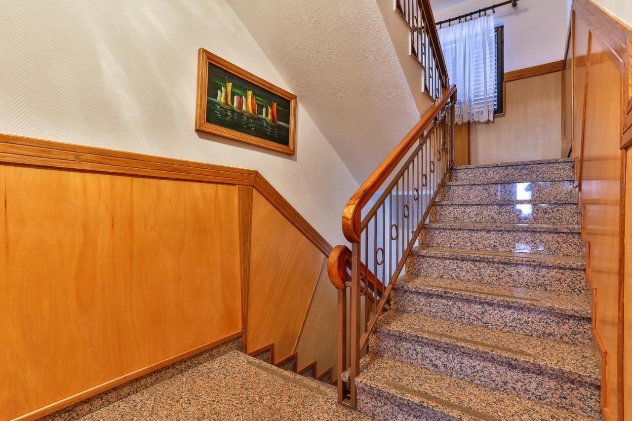 Villa Dvor Kornic Budva Eksteriør bilde